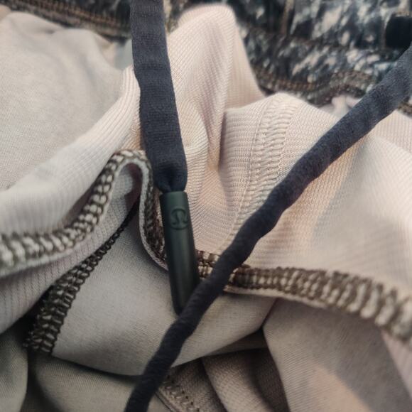 Lululemon Pace Breaker Shorts 7" Herringbone Linerless - Picture 9 of 10